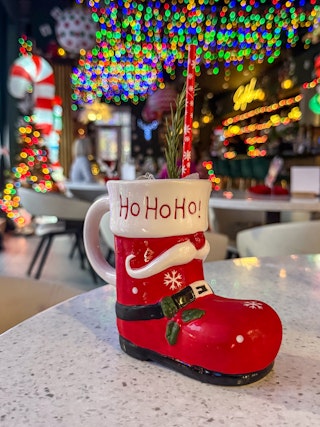 Sidebar holiday pup-up