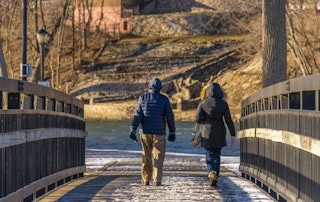 Taking a winter stroll around Kamm Island in Mishawaka