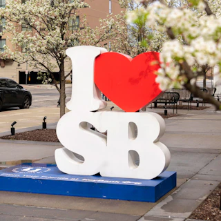 I heart SB sculpture in downtown South Bend